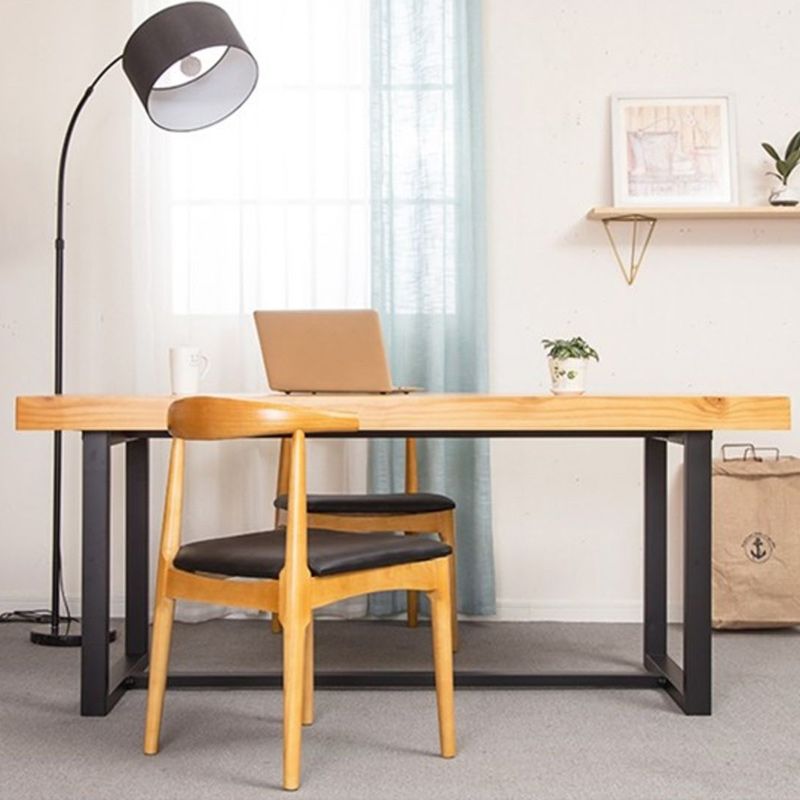 Table à manger industrielle avec trestle base de table à manger naturelle et noire avec dessus en bois
