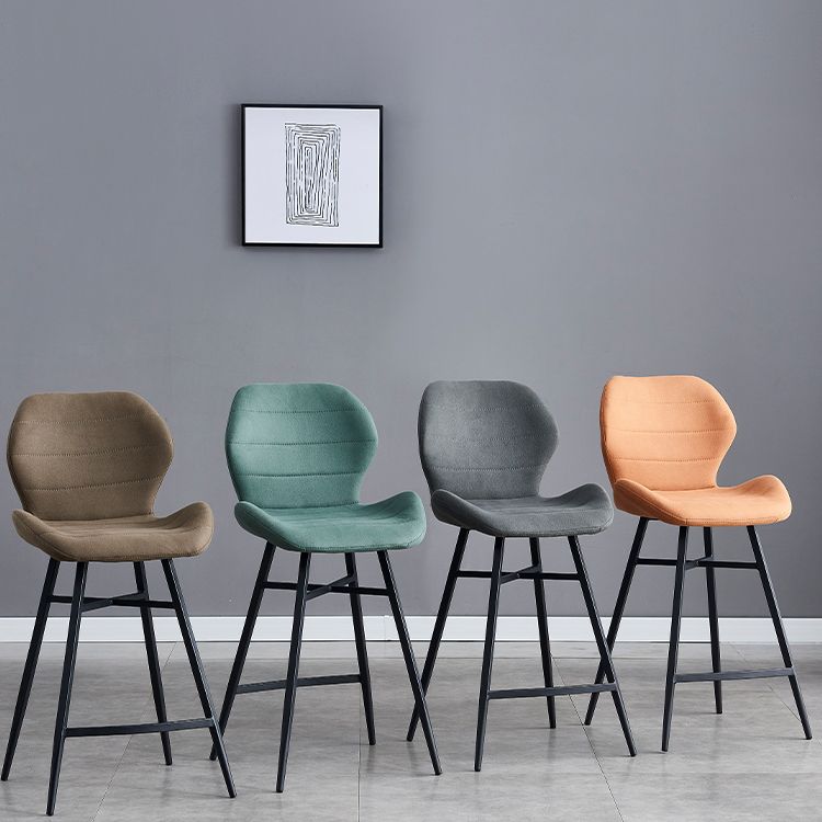 Industrial Bucket Counter Chair Footrest Low Back Metal Bar & Counter Stool