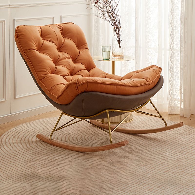 Chaise à bascule de style glam