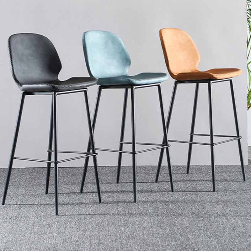 Industrial Leather Counter Stools Black Metal Low Back Bar Stools with Footrest Clearhalo 'Bar Furniture' 'Bar Stools' 'bar_stools' 'furn' 'furn_bar_stools' 'furniture_bar_stools' 'Kitchen & Dining Furniture' 'kitchen&dining_furn' 'kitchen' 'kitchen_furn' Furniture' 1200x1200_eb1cc2b7-f8a0-42e8-8230-5dc80b6ce987