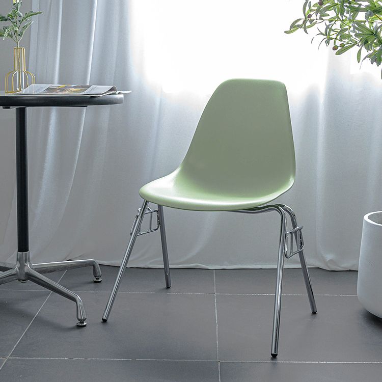 Minimalist Style Solid Back Plastic Chair for Home Use Stackable Armless Side Chair Clearhalo ' kitchen&dining_furn' 'Dining Chairs' 'Dining Tables & Seating' 'dining_chair' 'Furniture' 'furniture_dining_chair' 'Kitchen & Dining Furniture' 'kitchen' 1200x1200_eb26d319-b90b-49cf-a280-0eae683ddca5