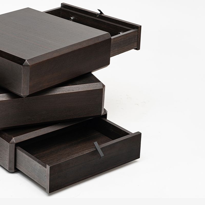 木製のベッドナイトスタンド3つの引き出しが付いた現代的なベッドサイドキャビネット