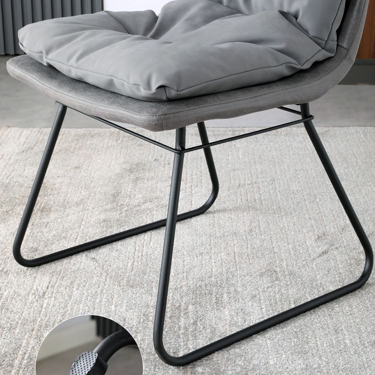 現代的なメタルダイニングルームチェアアームレス布張りのサイドチェア