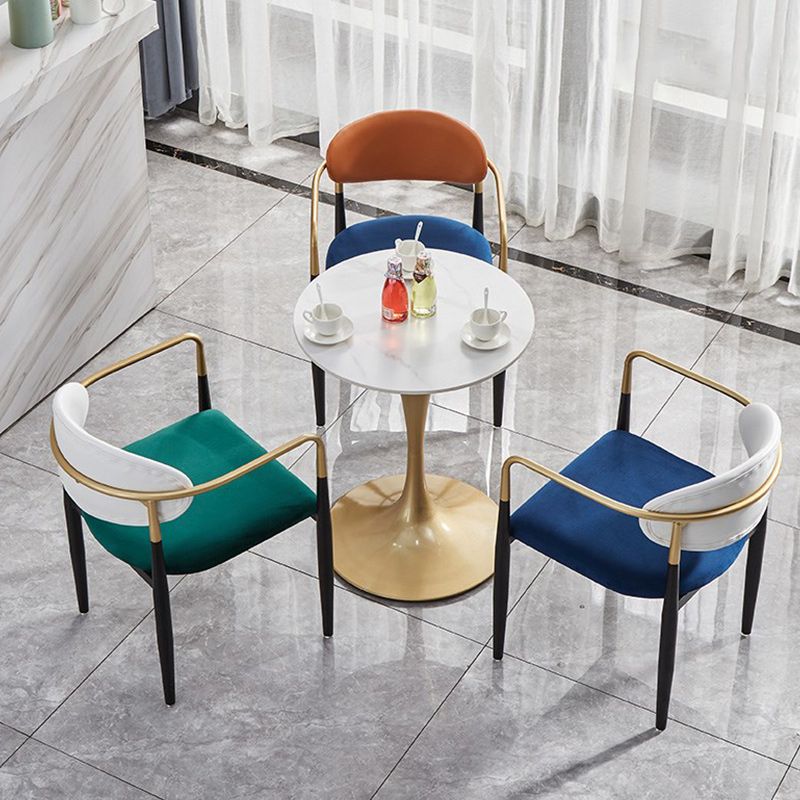 Mesa de comedor de base dorada redonda mesa de comedor de tulipán de piedra glam