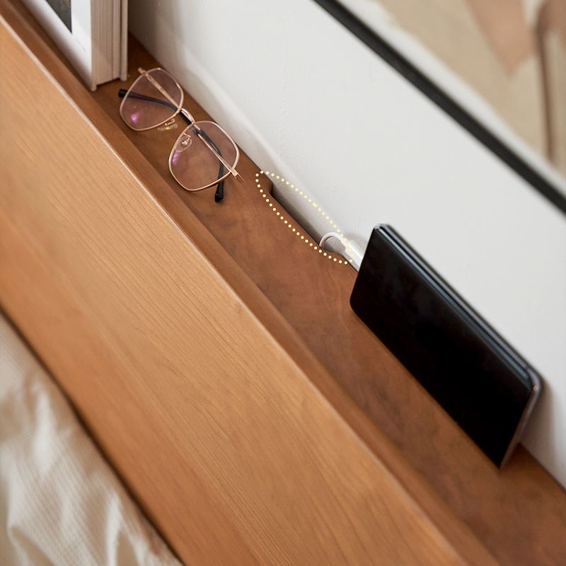 Modernes Standard -Bett Massivholzbettrahmen mit Kopfteil und Matratze