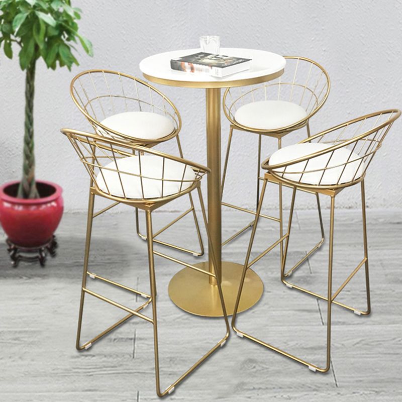 Glam Style Gold Metal Bar Table Round Indoor 41.3"H Pedestal Bistro Table Clearhalo 'Bar Furniture' 'Bar Tables' 'bar_tables' 'furn' 'furn_bar_tables' 'Furniture' 'furniture_bar_tables' 'Kitchen & Dining Furniture' 'kitchen&dining_furn' 'kitchen' 1200x1200_ebed4388-c86d-4d1a-a1d3-6fbc37308795