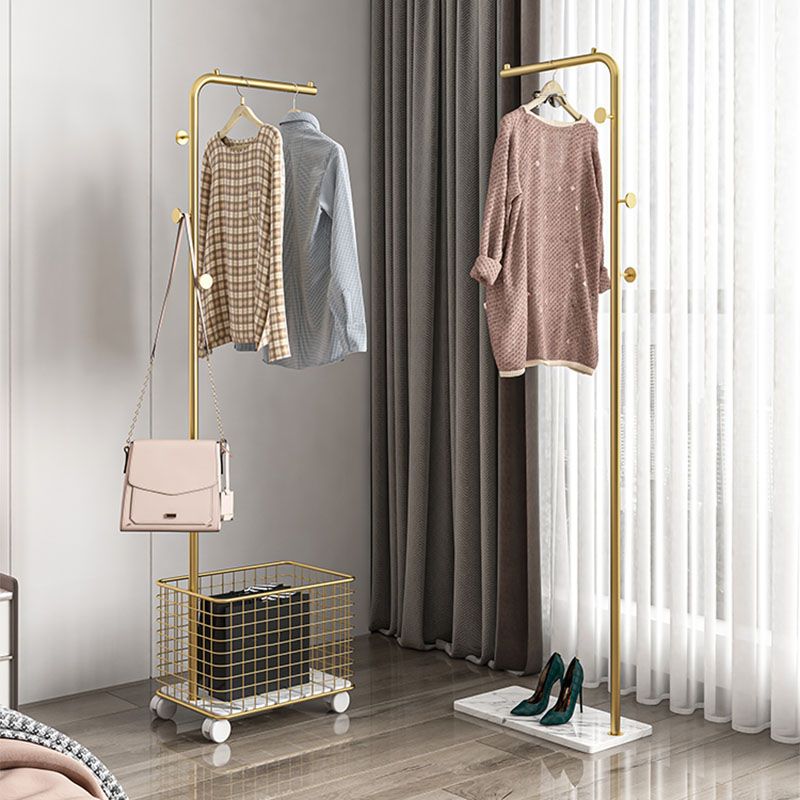 Rastrello per mantello contemporaneo a 3 ganci metallici per soggiorno per soggiorno