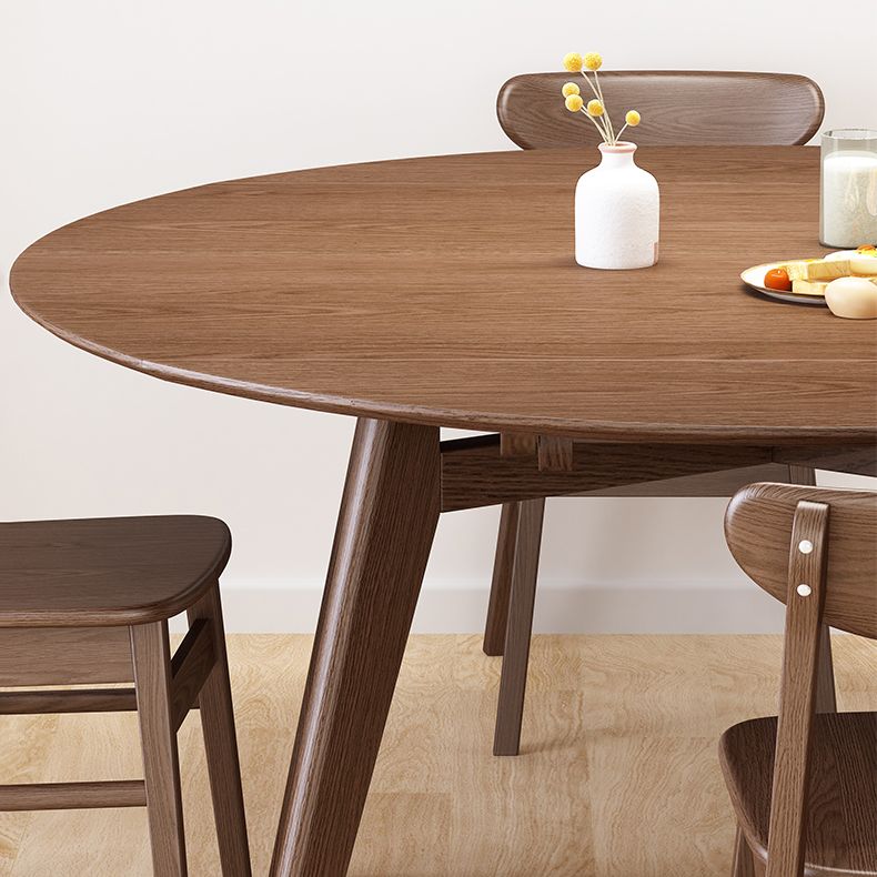 Extendable Round Dining Table for Restaurant Modern Rubber Wood Table with 4 Legs Clearhalo ' dining_table' 'Dining Tables & Seating' 'Dining Tables' 'furn' 'furn_dining_table' 'Furniture' 'furniture_dining_table' 'Kitchen & Dining Furniture' 'kitchen&dining_furn' 'kitchen' 'kitchen_dining_table' 1200x1200_ec39cc07-09bc-4c15-b05a-1d53ecea9f3e