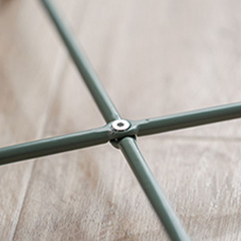 Salon scandinave table ronde de canapé-coffre table de plateau en métal