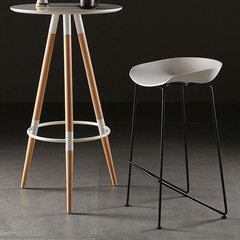 Tabouret de bar en plastique sans accoudoirs, hauteur de comptoir, tabouret moderne d'intérieur pour salon