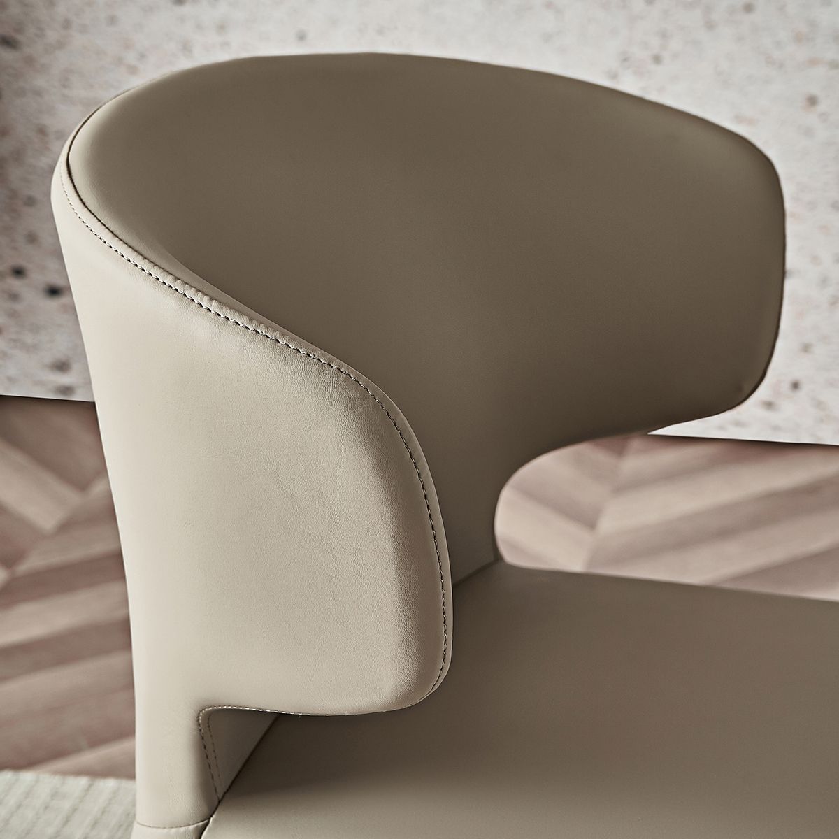 Modern Faux Leather Dining Chair Wingback Side Chair for Home Use Clearhalo ' kitchen&dining_furn' 'Dining Chairs' 'Dining Tables & Seating' 'dining_chair' 'furn' 'furn_dining_chair' 'Furniture' 'furniture_dining_chair' 'Kitchen & Dining Furniture' 'kitchen' 1200x1200_ec514513-bea1-4570-9530-82d7ee197267