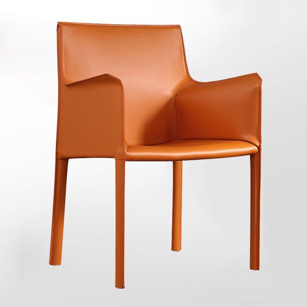 Silla de silla de comedor de cuero contemporánea en acabado mate con patas de acero