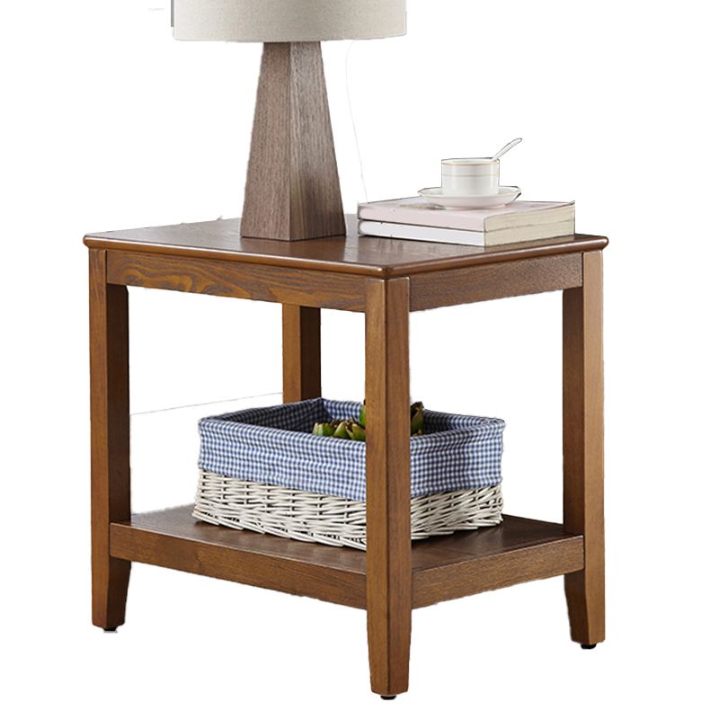 Table d'appoint supérieur carré / rectangle moderne Table de bout à 4 jambes en bois avec étagère