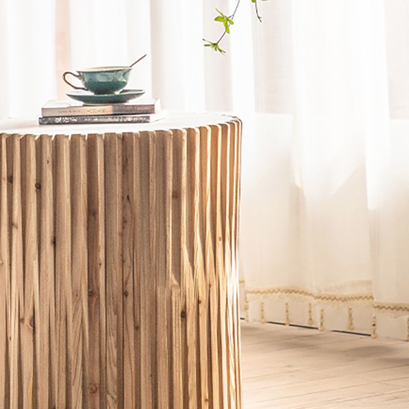 Runder massiver Holz und Rustikalbaumstumpf -Seitenende Snacktisch