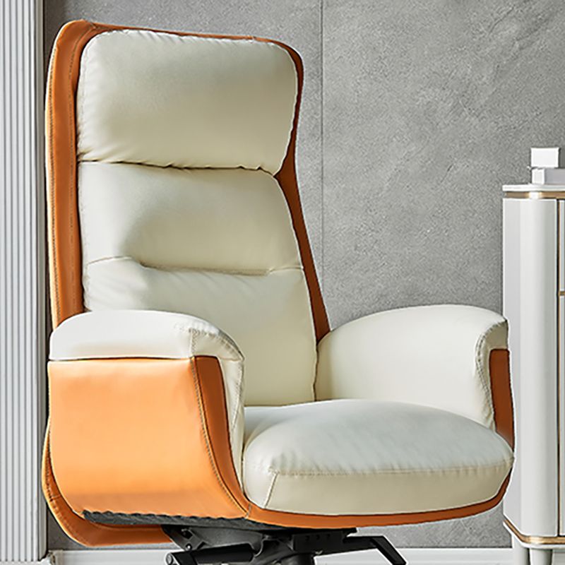 Plai exécutif rembourré à armes rembourrées