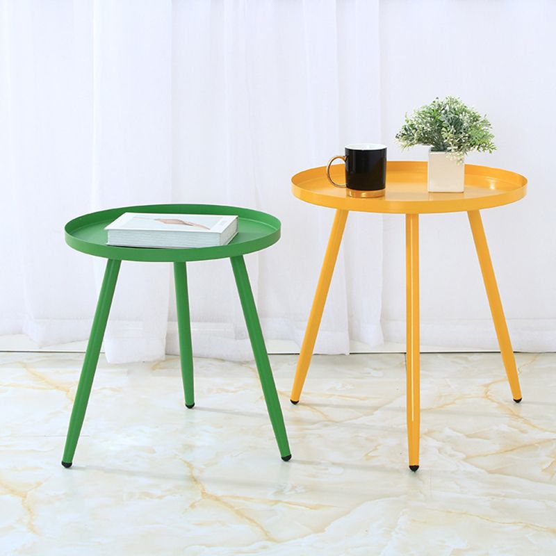 3 Legs Base Design Cocktail Table Multi-color Selection of Metal Round Coffee Table