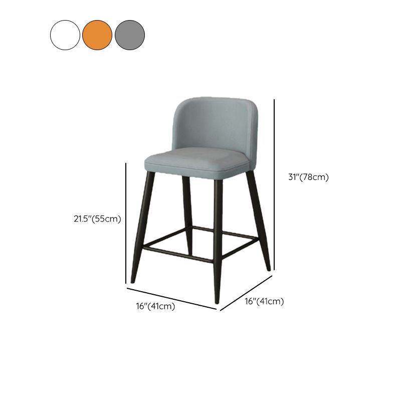 Moderni sgabelli da bar in fico rombina con poggiapiedi con poggiapiedi