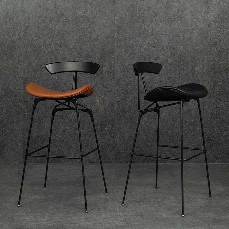 Black Iron Bar Stool Industrial Style Low Back Counter Stool with Saddle Seat Clearhalo 'Bar Furniture' 'Bar Stools' 'bar_stools' 'furn' 'furn_bar_stools' 'furniture_bar_stools' 'Kitchen & Dining Furniture' 'kitchen&dining_furn' 'kitchen' 'kitchen_furn' Furniture' 1200x1200_ed6090f8-6fd5-4500-842d-7c65736e34bf