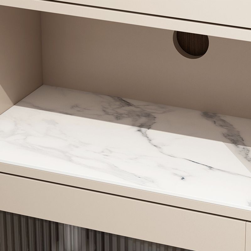 Moderne houten opbergkast met 2 opbergplank en glas in paniek