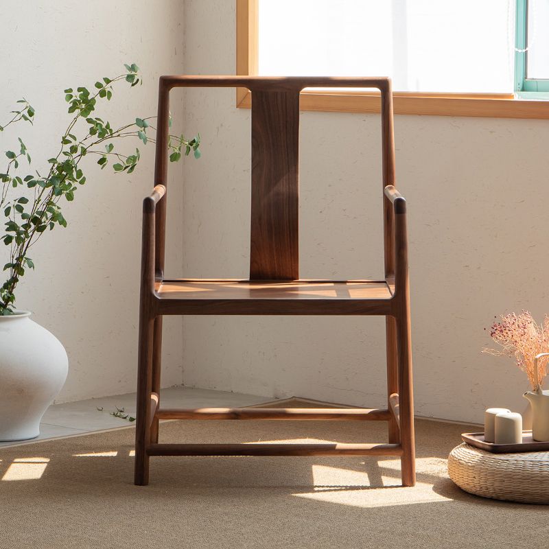 Traditionele stijl eetkamerstoel massief houten arm hoge rugstoel voor thuis