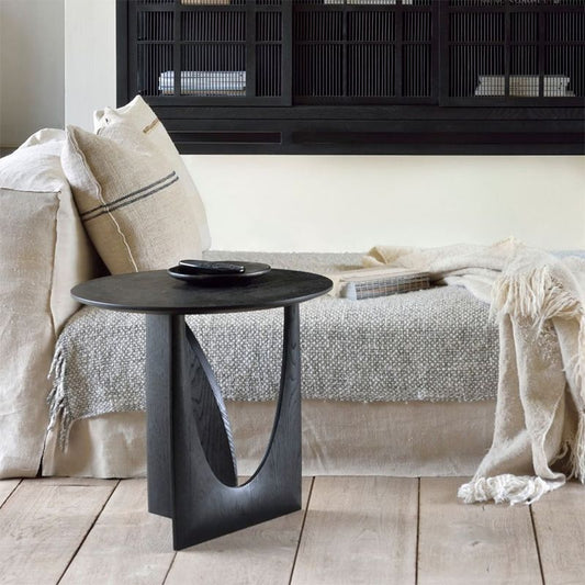 Scandinavian End Table Solid Wood Abstract Base Round Top Side Table Clearhalo 'Coffee & Accent Tables' 'End & Side Tables' 'end_side_tables' 'furn' 'furn_end_side_tables' 'Furniture' 'Living Room Furniture' 1200x1200_edb30c05-6cbb-44f0-a378-fdc72c05e1e4