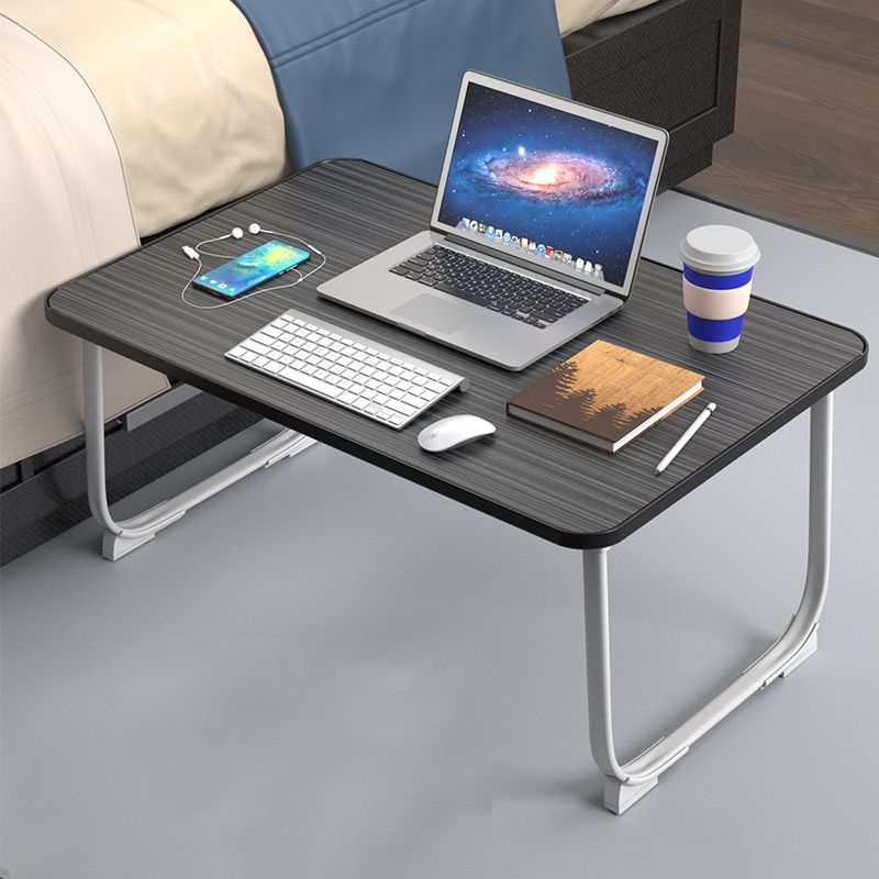 Engineered Wood Contemporary Writing Desk Bedroom Office Desk with White Legs Clearhalo 'furn' 'furn_office_desk' 'Furniture' 'Office Desks' 'Office Furniture' 'office_desk' 1200x1200_ee443311-0bbb-4d79-ab0b-50e613a461b7