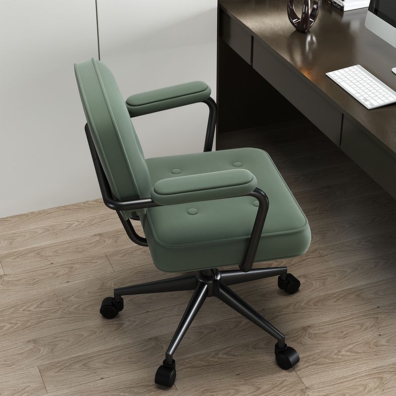 Contemporary Arm Office Chair Desk Chair with Wheels for Bedroom