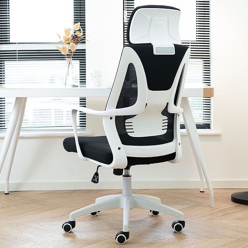 モダンな椅子調整可能なシートの高さ固定腕のスイベルチェア付き椅子