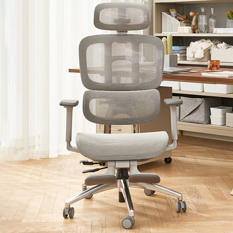 モダンな取り外し可能な武器室の椅子の傾きメカニズムホイール付きの苦痛な机の椅子はありません