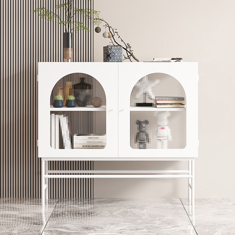 Aparador de cocina con puertas de vidrio Servidor de comedor glamoroso con marco de metal