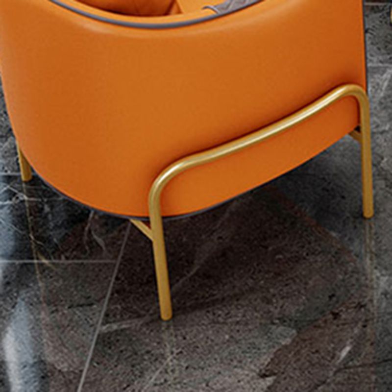 Moderne faux lederen bank met kussen terug voor woonkamer bank