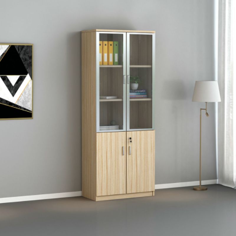 Armoire de classement contemporaine verticale.