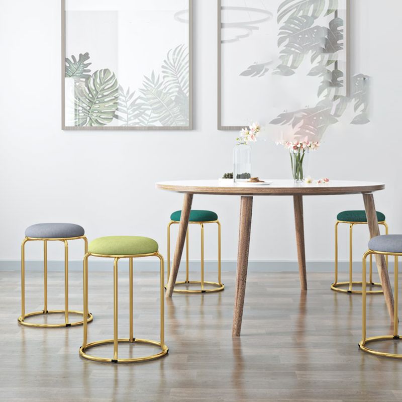 Glam Standard Ottoman Fade Resistant Velvet Mental Leg Solid Color Round Ottoman Clearhalo 'furn' 'furn_ottomans_poufs' 'Furniture' 'Living Room Furniture' 'Ottomans & Poufs' 'ottomans_poufs' 1200x1200_ef1b429d-a2d6-4ea5-b02a-7bdeb6f32264