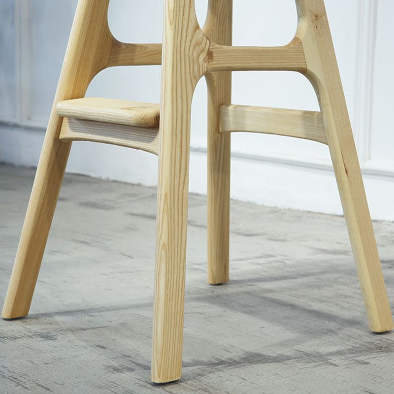 低い帯域装飾されたバースツール屋内スカンジナビアのソリッドウッドフレームバースツール