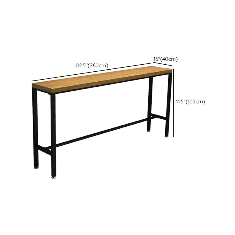 Industriële tafel op barhoogte Massief houten bartafel voor gebruik op het terras