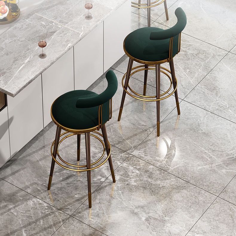 Contatore di sgabelli da barre da bar in metallo contemporaneo per il ristorante