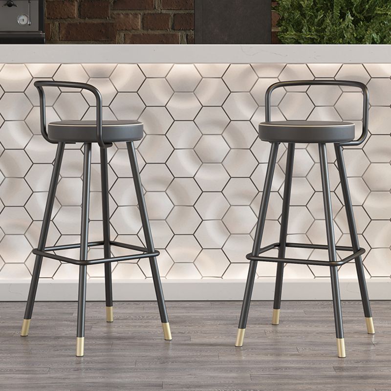 Sgabello da bar con bancone senza bracciolo sposta