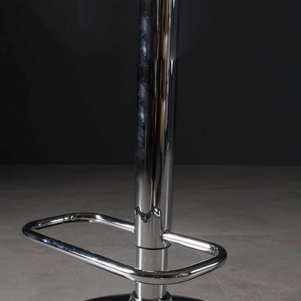 Modern Liftable Bar-stool Plastic Counter Bar Stool with Metal Legs Clearhalo 'Bar Furniture' 'Bar Stools' 'bar_stools' 'furn' 'furn_bar_stools' 'Furniture' 'furniture_bar_stools' 'Kitchen & Dining Furniture' 1200x1200_efa09e7c-6357-4770-a9e4-6ac5b3396171