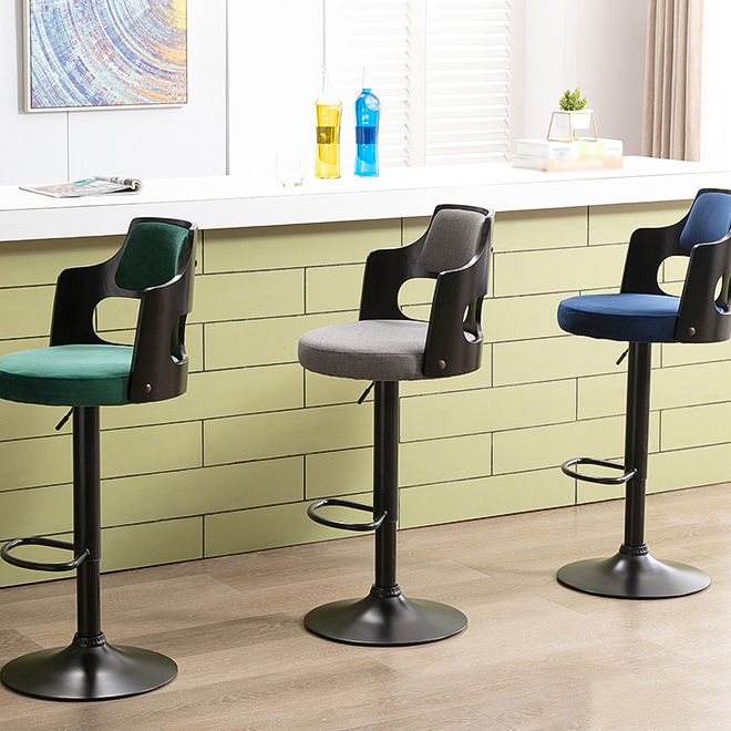 Modern Adjustable Swivel Barstool Matte Finish Footrest Stool Clearhalo 'Bar Furniture' 'Bar Stools' 'bar_stools' 'furn' 'furn_bar_stools' 'Furniture' 'furniture_bar_stools' 'Kitchen & Dining Furniture' 1200x1200_efc7180d-294c-44d1-b6aa-1ddb5030a7d0