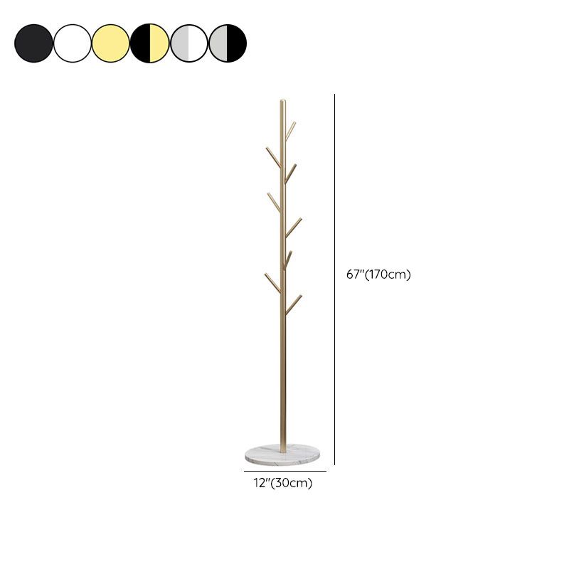 Hermosos ganchos de pelaje de estantería