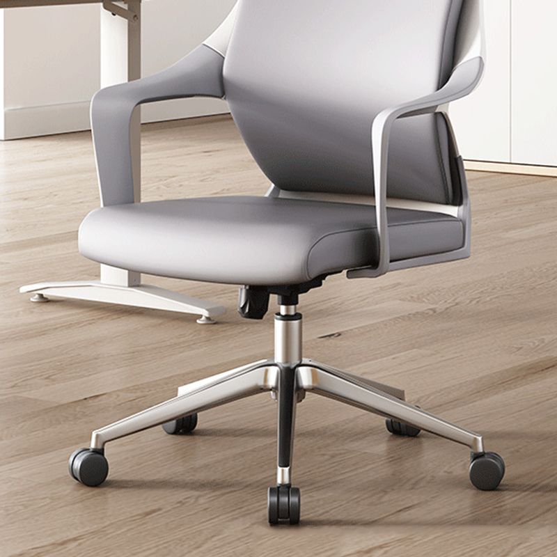 Chaise de bureau moderne en maille/cuir, chaise de conférence à dossier haut avec roulettes