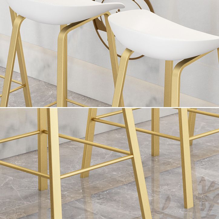 Modern Armless Backrest Counter Stool Iron Cafe Bar Stool with Acrylic Seat Clearhalo 'Bar Furniture' 'Bar Stools' 'bar_stools' 'furn' 'furn_bar_stools' 'Furniture' 'furniture_bar_stools' 'Kitchen & Dining Furniture' 1200x1200_f02f3c3e-47d5-460b-b299-0afd5eef136c