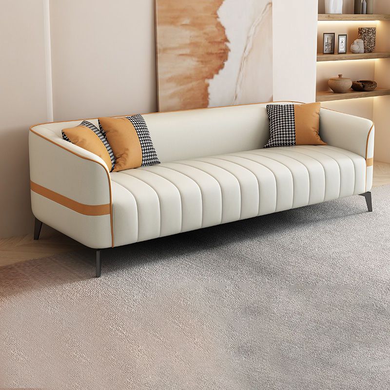 Hedendaagse vlekbestendige bank met strakke rug en smokingarm