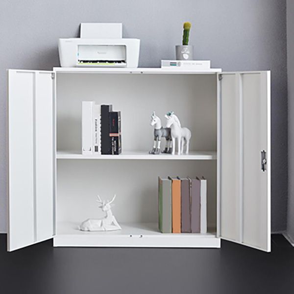 Gabinete industrial Cajones de bloqueo de metal y estantes de almacenamiento Archivo