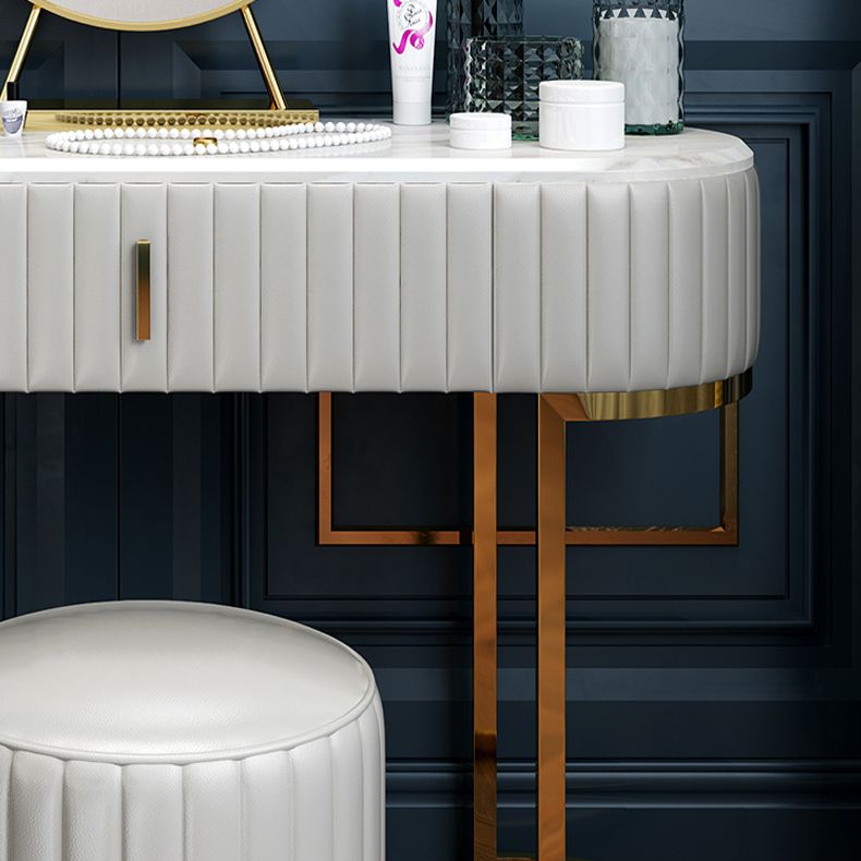 Holzwaschtisch mit Stuhl und Spiegelstein Top Eitelkeit in Grau