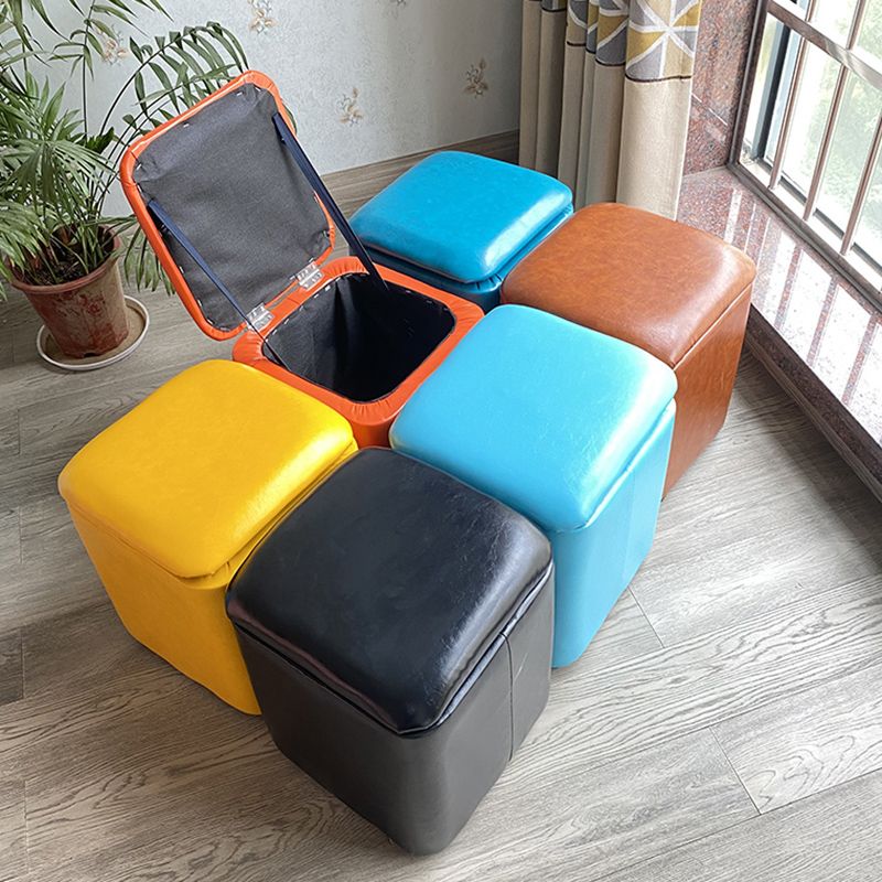 Ottomano solido moderno moderno resistente al pouf in pelle finta con deposito