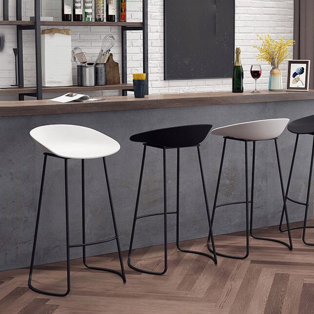 Modern Style Metal Bar Stool with Footrest and Low Back Cafe Creative Bar Stool Clearhalo 'Bar Furniture' 'Bar Stools' 'bar_stools' 'furn' 'furn_bar_stools' 'furniture_bar_stools' 'Kitchen & Dining Furniture' 'kitchen&dining_furn' 'kitchen' 'kitchen_furn' Furniture' 1200x1200_f0c835cb-75cb-4fd8-9e38-8cbbc8e46349