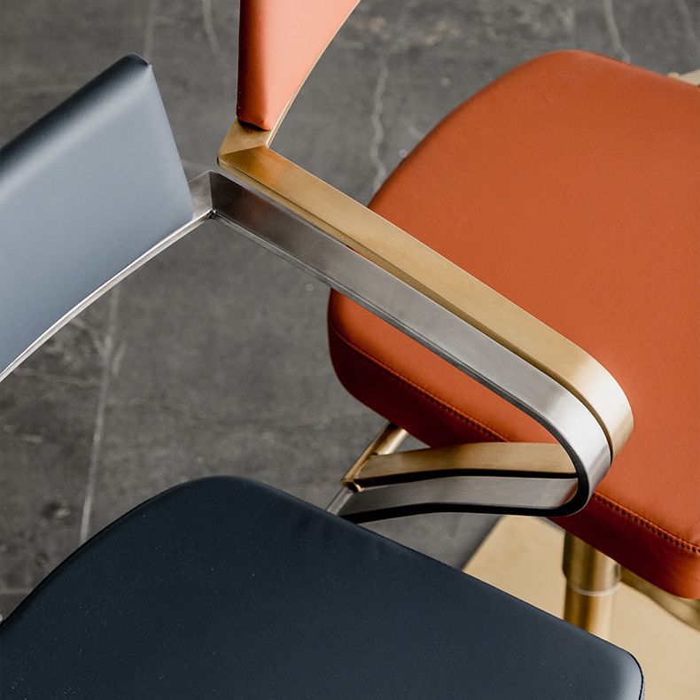 Sgabello da bar strillabile in pelle glam in pelle per cucina