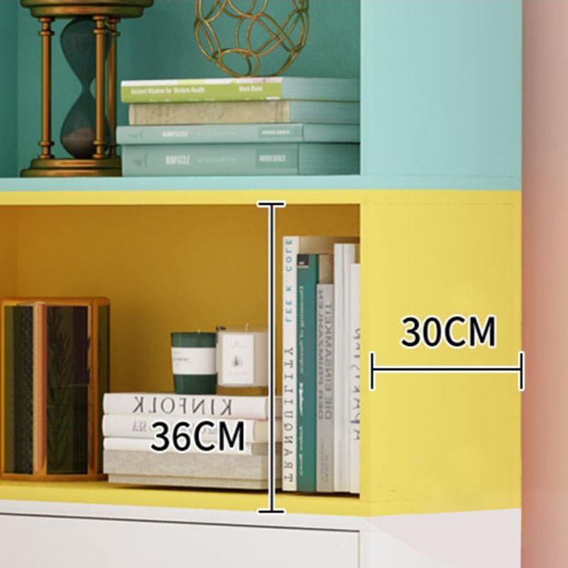 Madera de ingeniería de estantería estándar escandinava cerrada con gabinetes