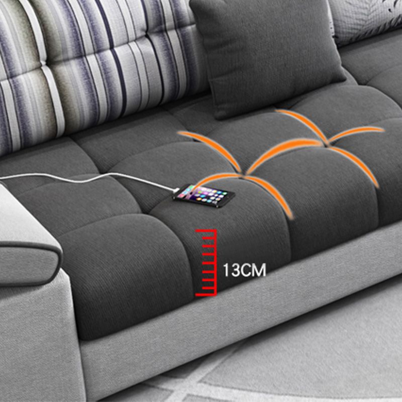 モジュラーコンテンポラリーフェイクレザーとリネン家具のセクション